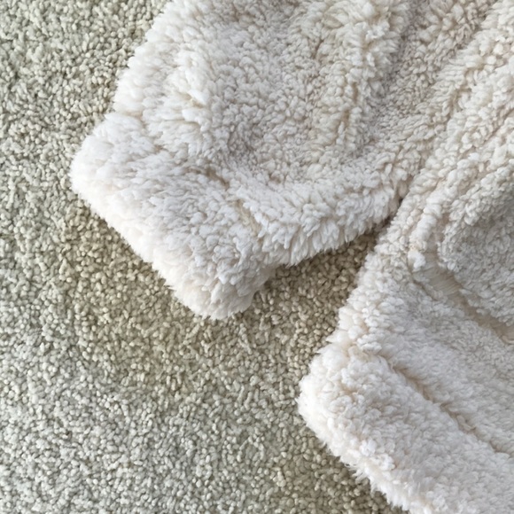 NEW Simons Sherpa shacket - Picture 5 of 6